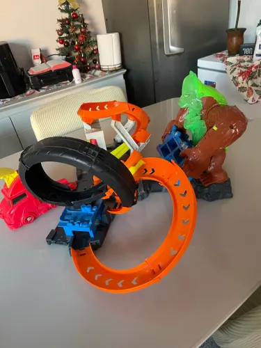 PISTA ATAQUE DO GORILA HOT WHEELS