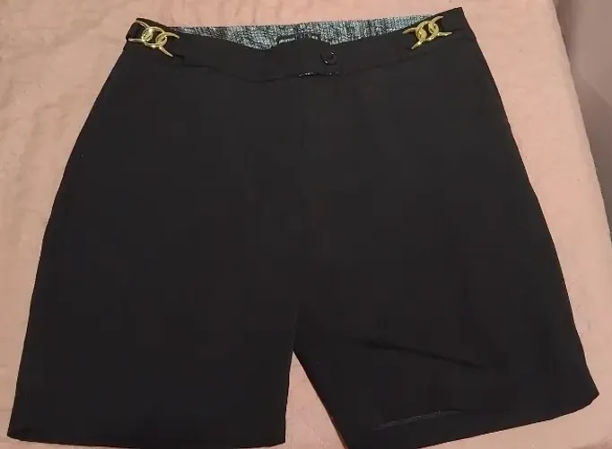 Roupas seminovas em bom estado de conservação