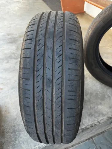 Vendo Pneu aro 16, medidas 205x65