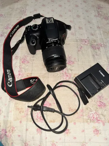 Canon EOS Rebel T6 Completa com Lente e Acessórios