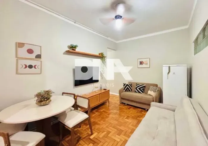 Apartamento : / Residencial / Leme