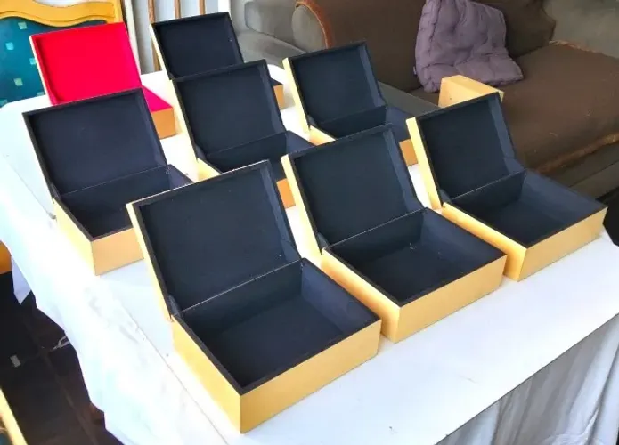 Caixinhas Baú de Madeira MDF (Forradas) - Para Artesanato e Decoração - Sem Uso - 8 Peças