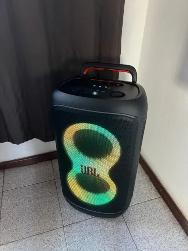 caixa de som JBL 520