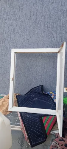Vendo caixa água 500 litros + porta alçapão ferro