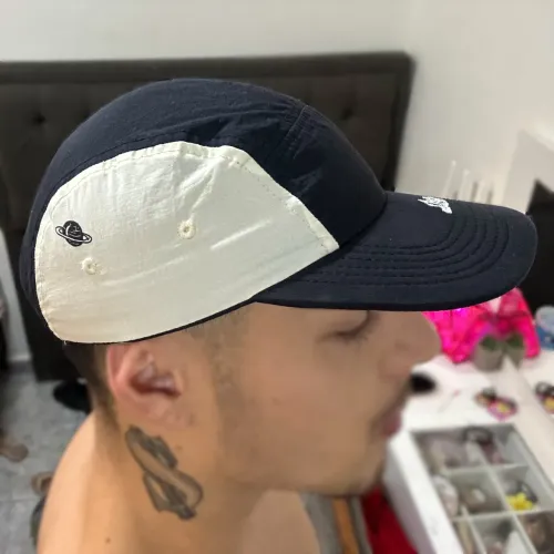 Boné Lost Original Ajustável - Preto e Branco | 100% Poliamida