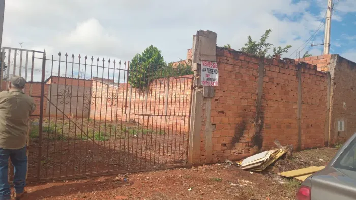 Terreno 10×25 bairro George oecterer