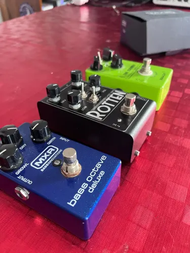 Pedal Rotten Tone Ink / Mxr Octave deluxe/ Tube Screamer Waahg