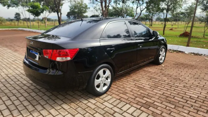 Kia Motors Cerato 1.6 16V Mec. 2010