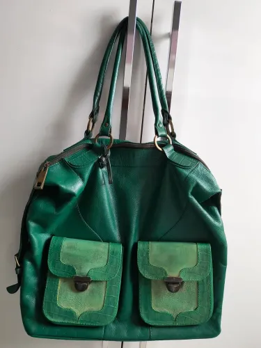 Bolsa Couro Legitimo verde Usada