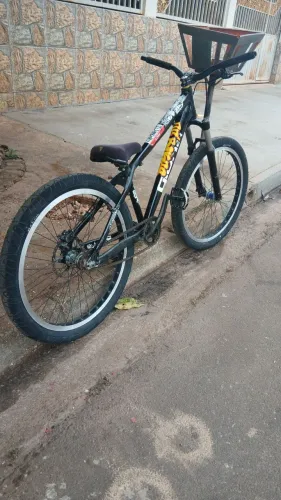 Gios barata pra vender logo ou pego pc gamer chama chama