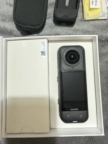 Câmera insta 360 nova