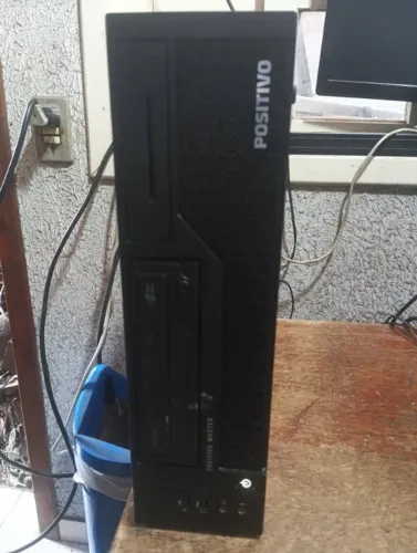 Vendo- CPU positivo master D210 com i3 - 6300 com 8 ram e HD de 500 gigas Wind 10 office 2