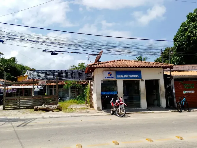 Centro comercial para venda possui 650 metros quadrados com 1 quarto