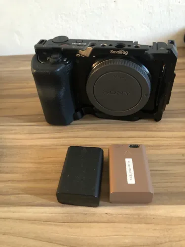 Sony ZVE10 com Cage SmallRig Rig