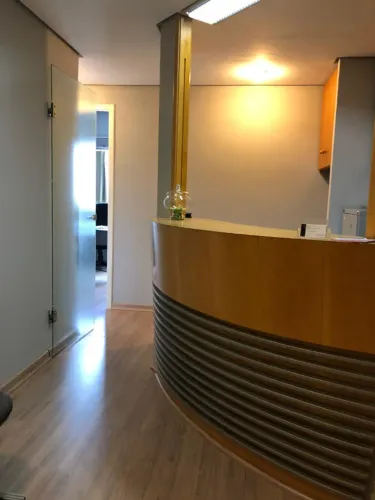Sala 38m2 Frente Assis Brasil - Passo da Areia