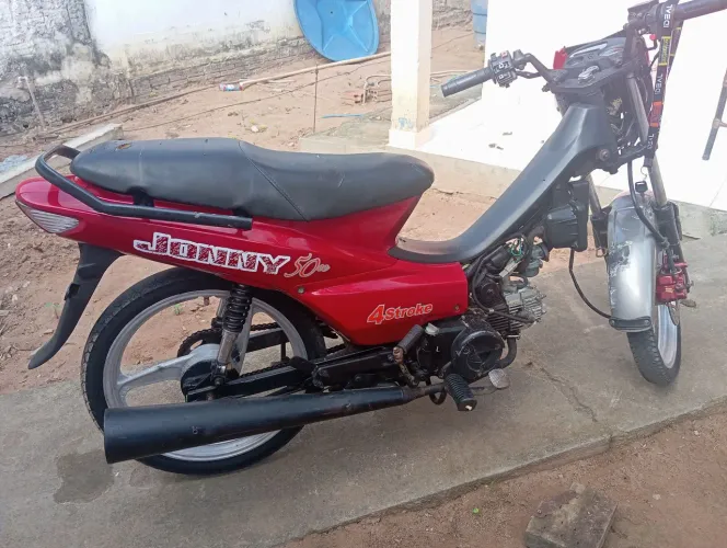 Moto Jonny 50