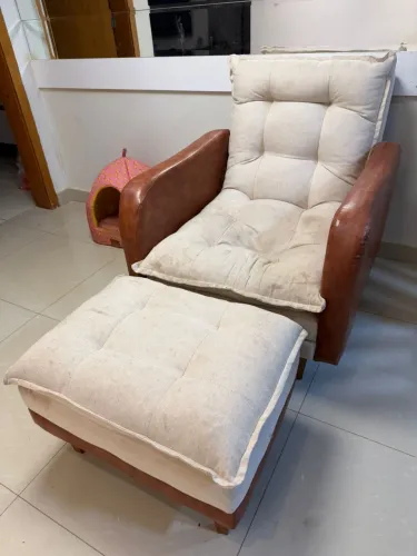 Poltrona Sofá Cama Confortável Com Puff