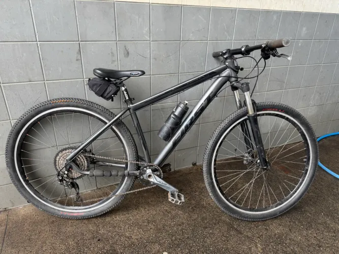 Bicicleta First top