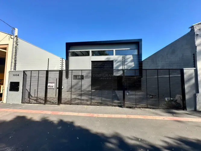 Barracão Comercial Novo para Locação ? Excelente Localização Próximo à Av. Pedro Taques