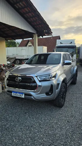 Toyota Hilux CD SRX Plus 4X4 2.8 TDI Die. Aut. 2024