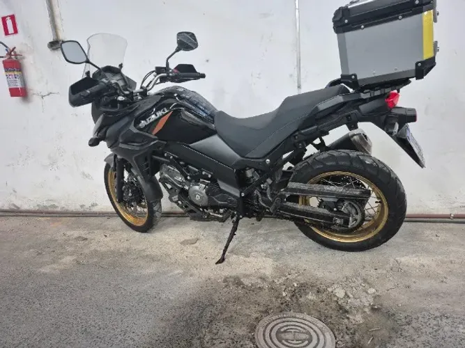 Suzuki V-Strom 650 ABS - Impecável - Pronta viajar Baixa Km -9800