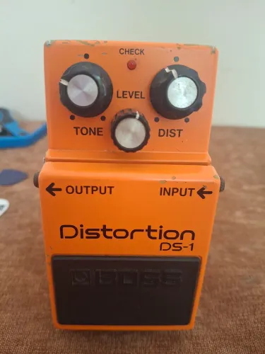 Pedal BOSS DS-1 Distortion 