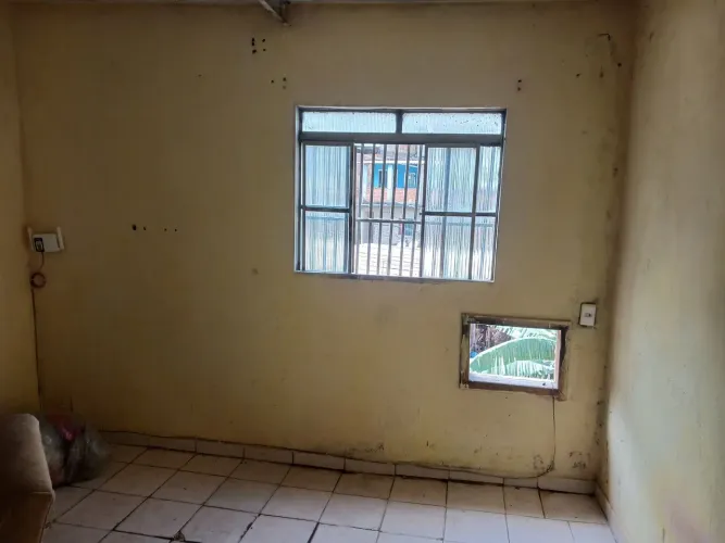 Vendo uma casa são João de mereti Vila dos teles mim chama no zap *