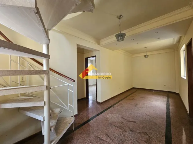 Apartamento Cobertura para aluguel, 3 quartos, 2 suítes, 1 vaga, Centro - Divinópolis/MG