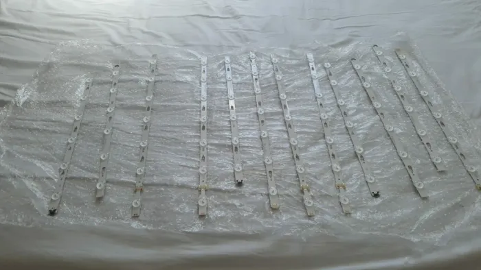 Kit completo 12 Barras de LED Samsung UN50JU6500 / UN50JU6500G