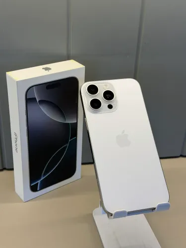 iPhone 16 pro Max 512gb Branco Titânio Semi Novo | Loja Física