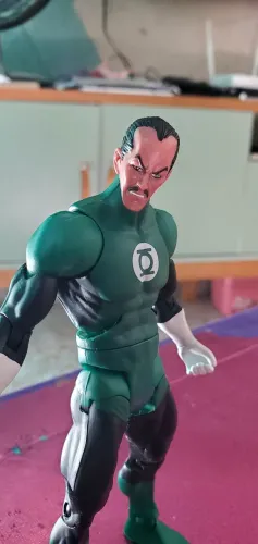 Sinestro DC universe,do pac dos 5 lanternas verdes
