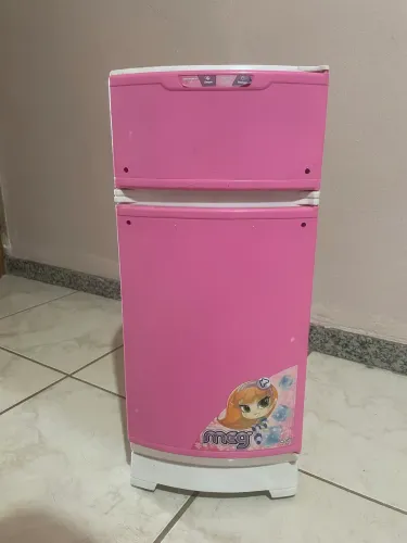 Geladeira de brinquedo infantil 