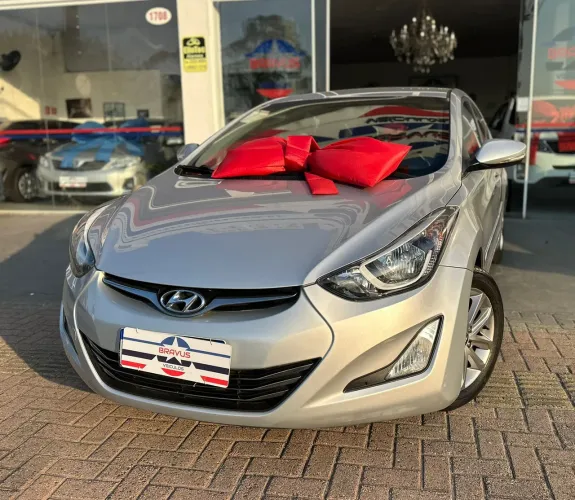 Hyundai Elantra GLS 2.0 16V Flex Aut. 2016