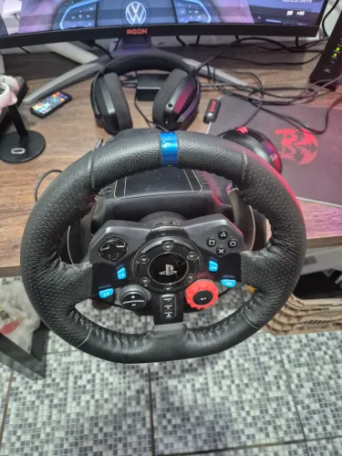 VOLANTE LOGITECH G29 (SEMI NOVO)