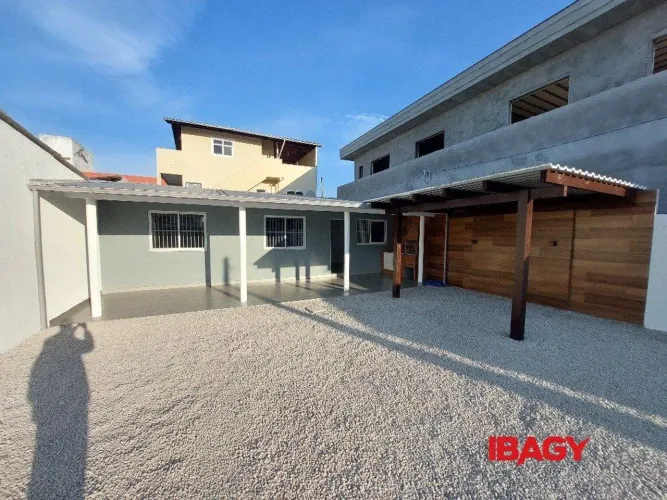 Excelente Casa 2 dormitório(s) em Ipiranga - São José