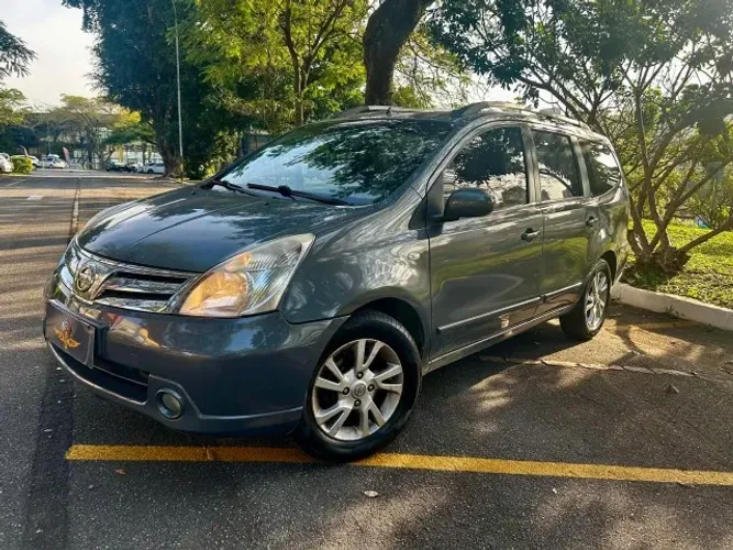 Nissan Livina Grand SL 1.8 16V Flex Fuel Aut. 2013