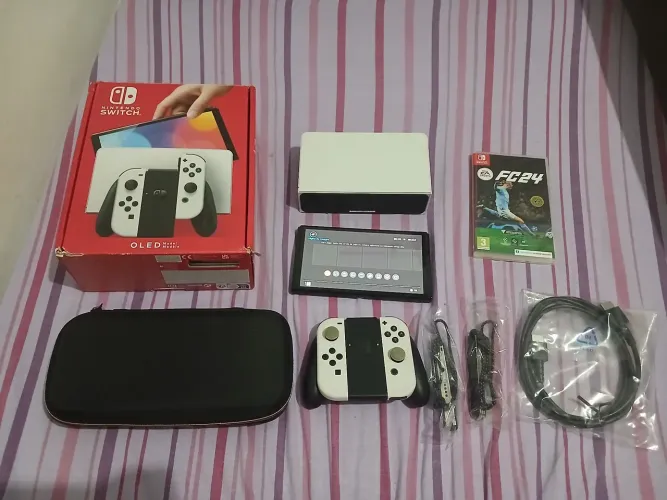 Nintendo switch oled 64gb + case + jogo 