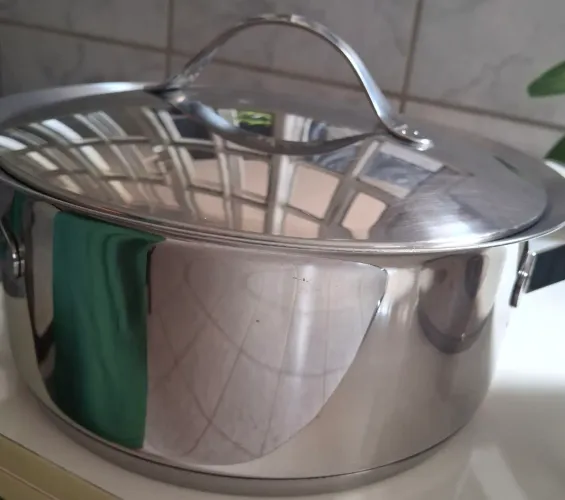 Panela tramontina em aço inox