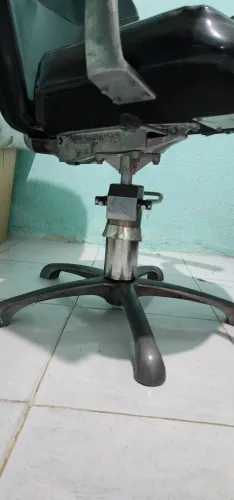 vendo uma cadeira idraulica pra salão de beleza 