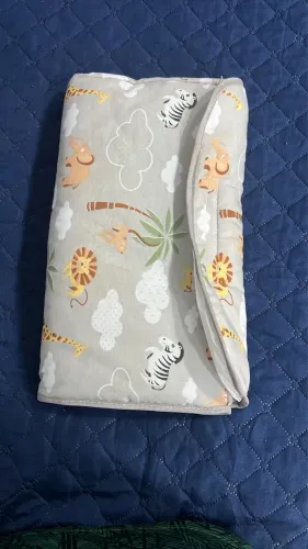 Trocador Portátil para Bebê Safari Dobrável