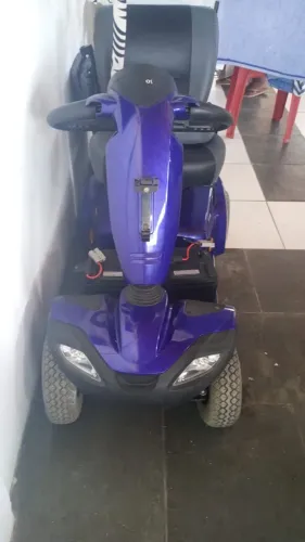 Carrinho elétrico 4 rodas para passeio
