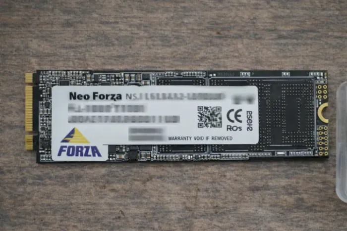 1x SSD M.2 2280 de 128 GB da Neo Forza NGFF