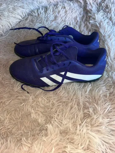 Chuteira adidas