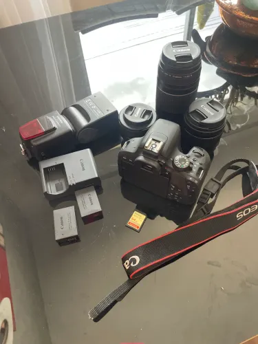 Câmera Canon T7i - Kit Completo