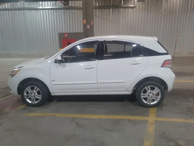 Chevrolet Agile LTZ 1.4 MPFI 8V Flexpower 5P 2011