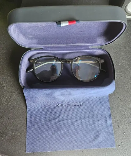 Armação Óculos de Grau Tommy Hilfiger TH 2021 807 - Unissex