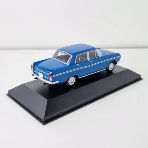 Coleção Carros Inesquecíveis do Brasil Simca Esplanada 1966