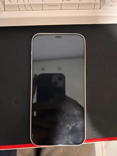 iPhone 12 + acessórios