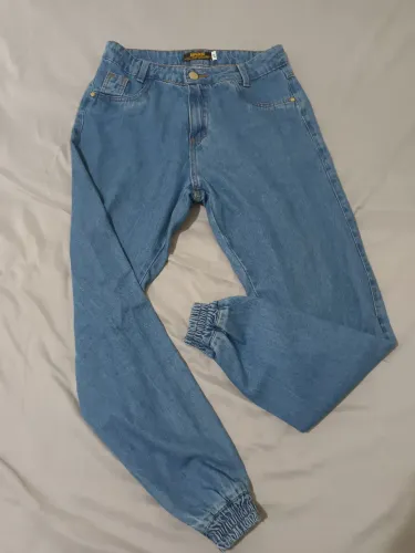 Calça jeans feminina tam 42