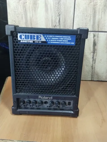 Cubo Roland cm 30 novíssimo 
